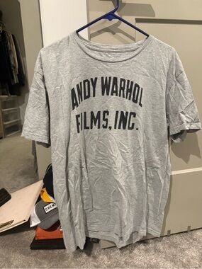 Films, Inc. Men's Gray Graphic Tee